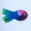 Anleitung Regenbogenfisch mit gewebter Flosse